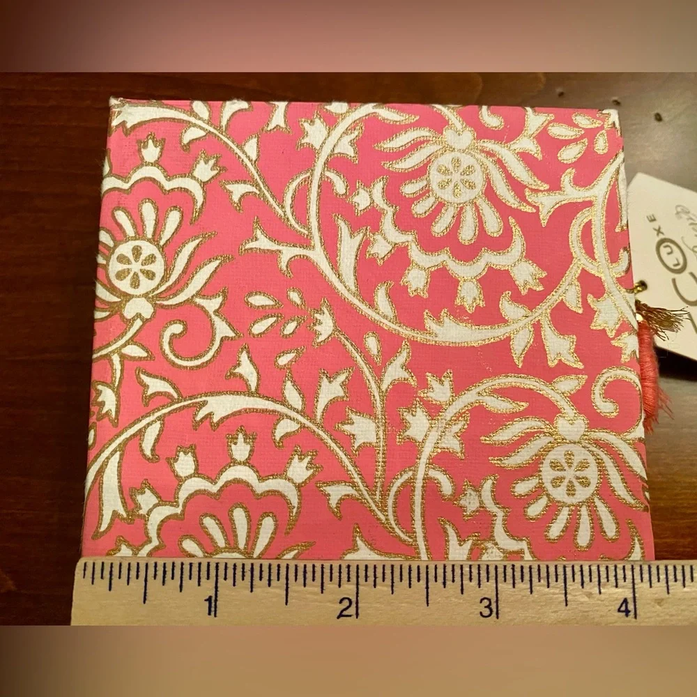NWT! Jewelry box in beautiful pink, white and golden print